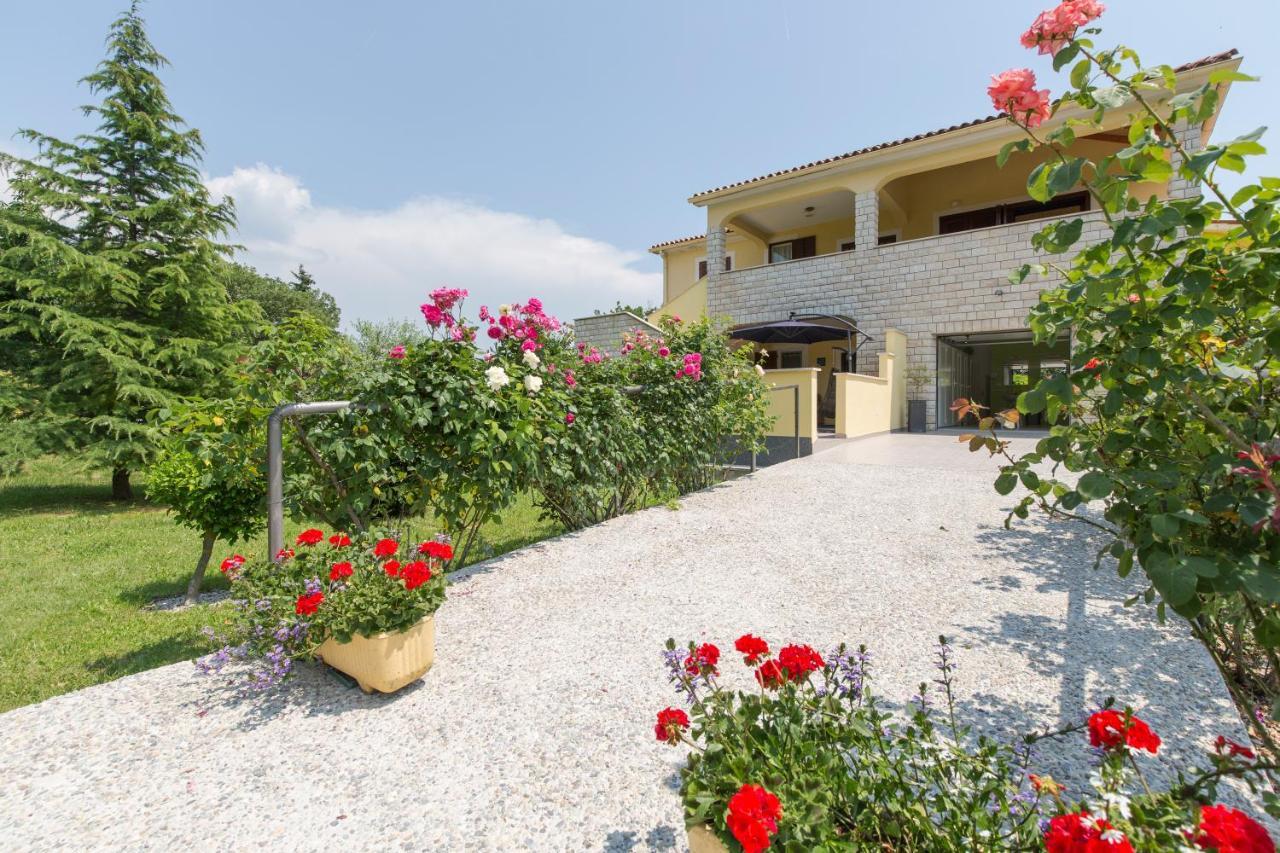 Kamp Romantik - Glamping Labin  Exterior foto